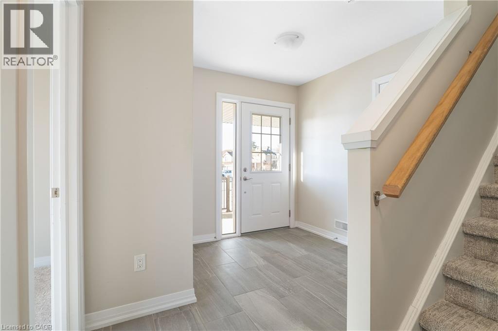 78 Monarch Woods Drive, Kitchener, Ontario  N2P 2Y8 - Photo 5 - 40791019