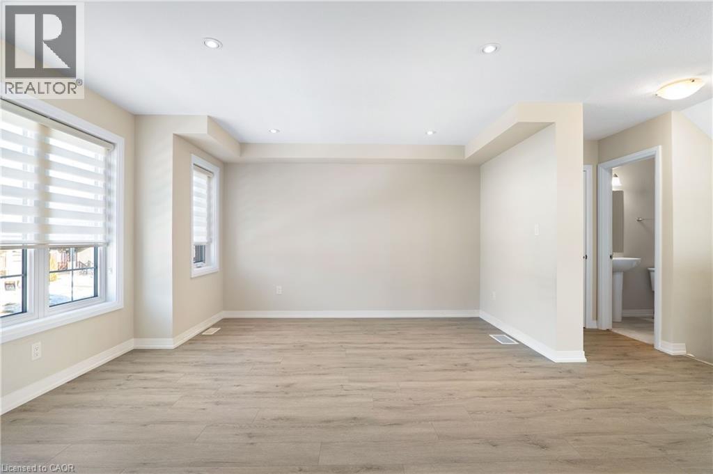 78 Monarch Woods Drive, Kitchener, Ontario  N2P 2Y8 - Photo 9 - 40791019