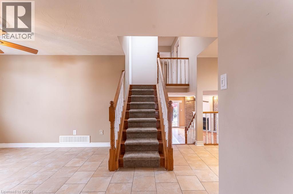 162 Solomon Crescent, Hamilton, Ontario  L8W 2G7 - Photo 10 - 40787666