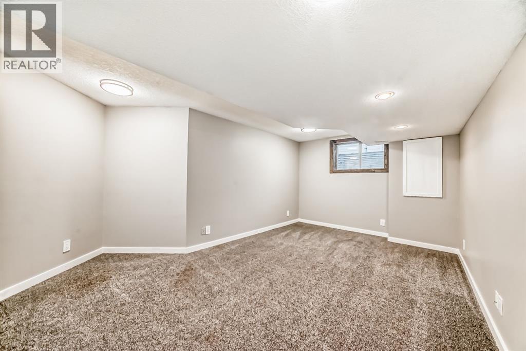 125 Lakeview Shores, Chestermere, Alberta  T1X 1H1 - Photo 30 - A2272906