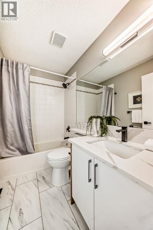 125 Lakeview Shores, Chestermere, Alberta  T1X 1H1 - Photo 26 - A2272906