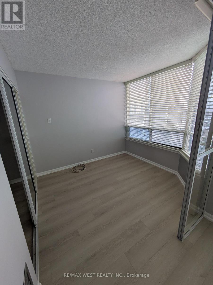 702 - 1121 Steeles Avenue W, Toronto, Ontario  M2R 3W7 - Photo 10 - C12665374