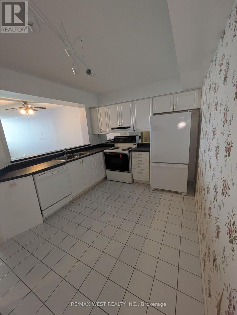 702 - 1121 Steeles Avenue W, Toronto, Ontario  M2R 3W7 - Photo 13 - C12665374