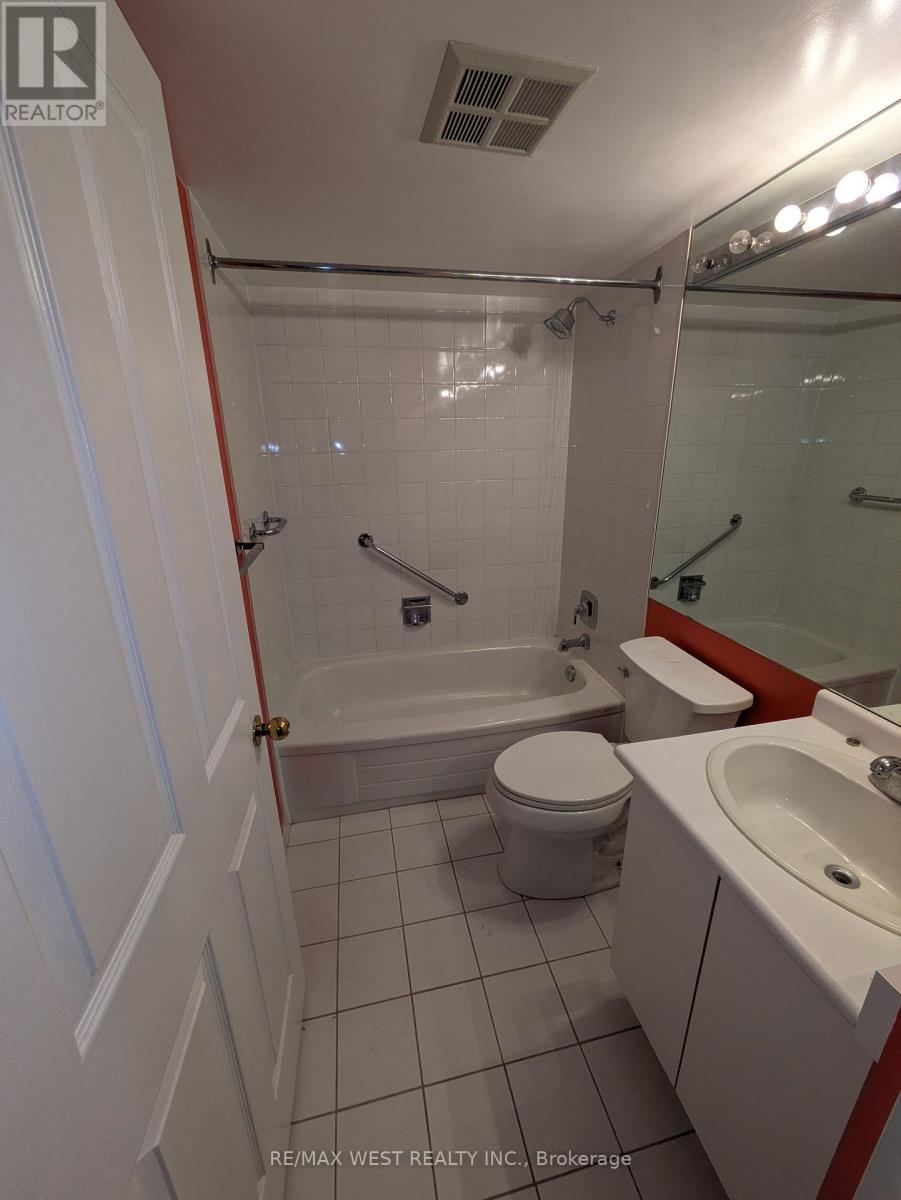 702 - 1121 Steeles Avenue W, Toronto, Ontario  M2R 3W7 - Photo 14 - C12665374