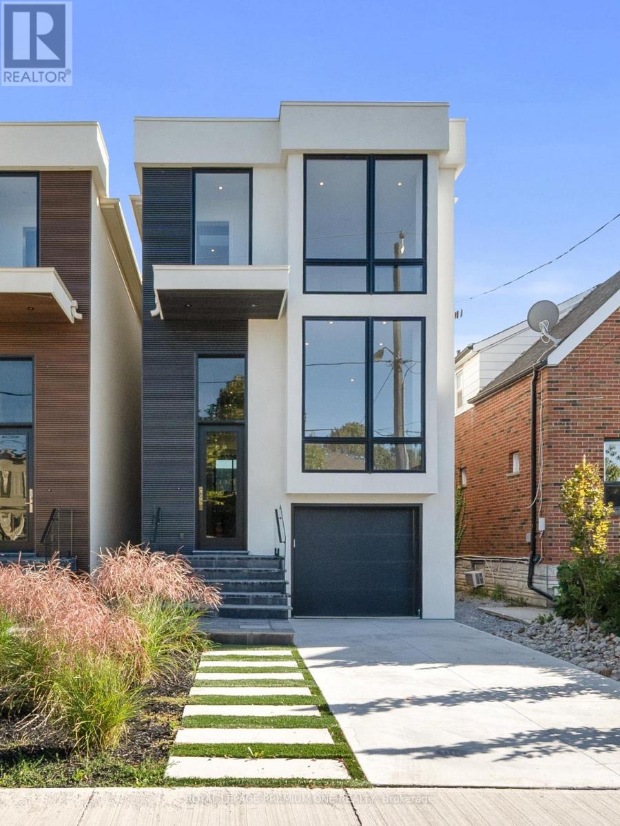 683 GLENCAIRN AVENUE, Toronto, Ontario