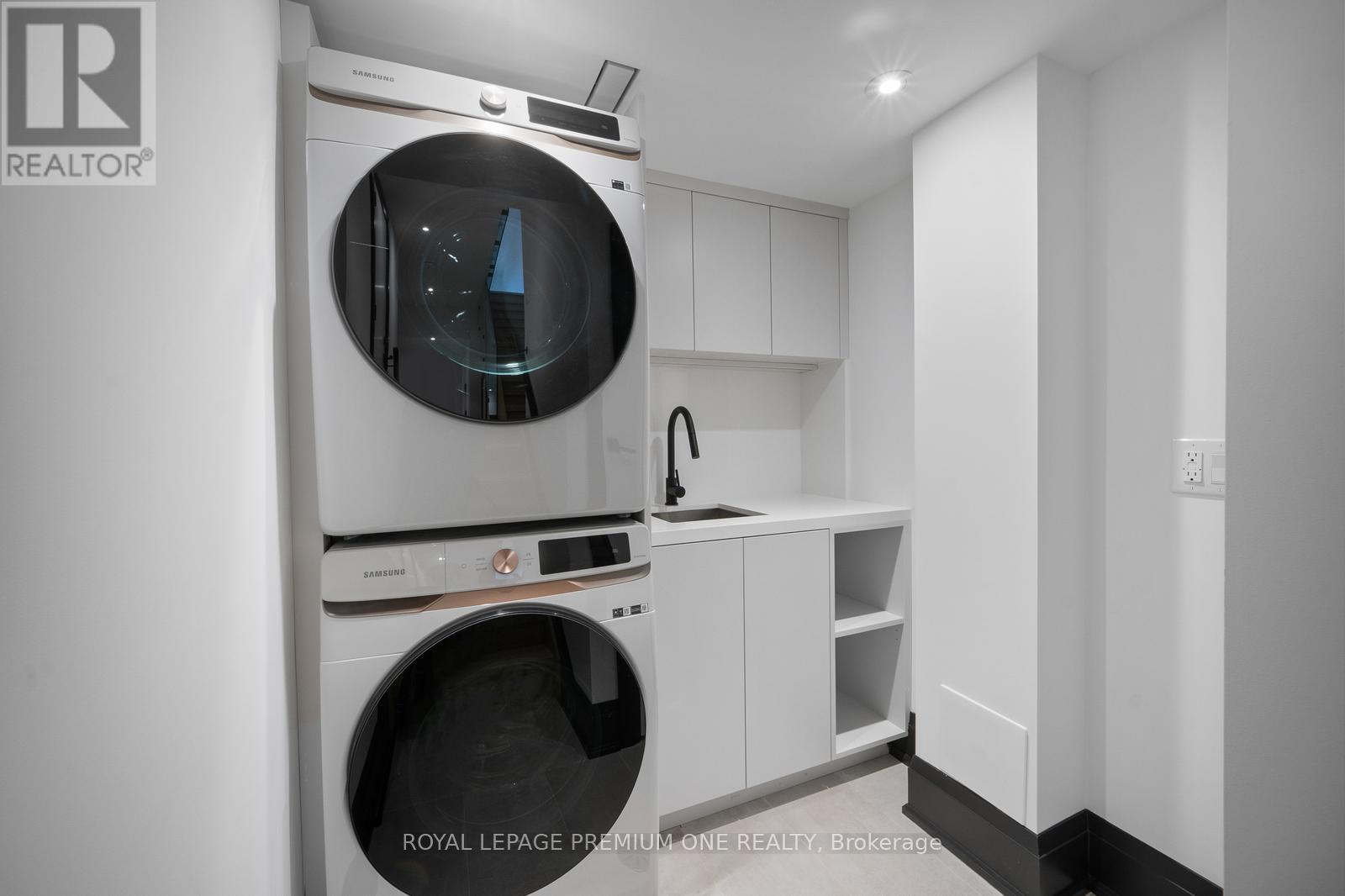 683 Glencairn Avenue, Toronto, Ontario  M6B 1Z8 - Photo 24 - C12665376