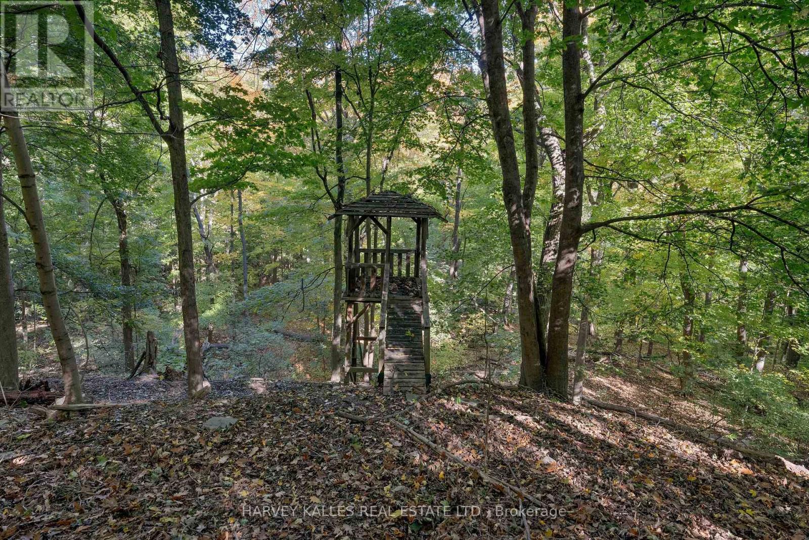 7 Beaumont Road, Toronto, Ontario  M4W 1V4 - Photo 18 - C12665410