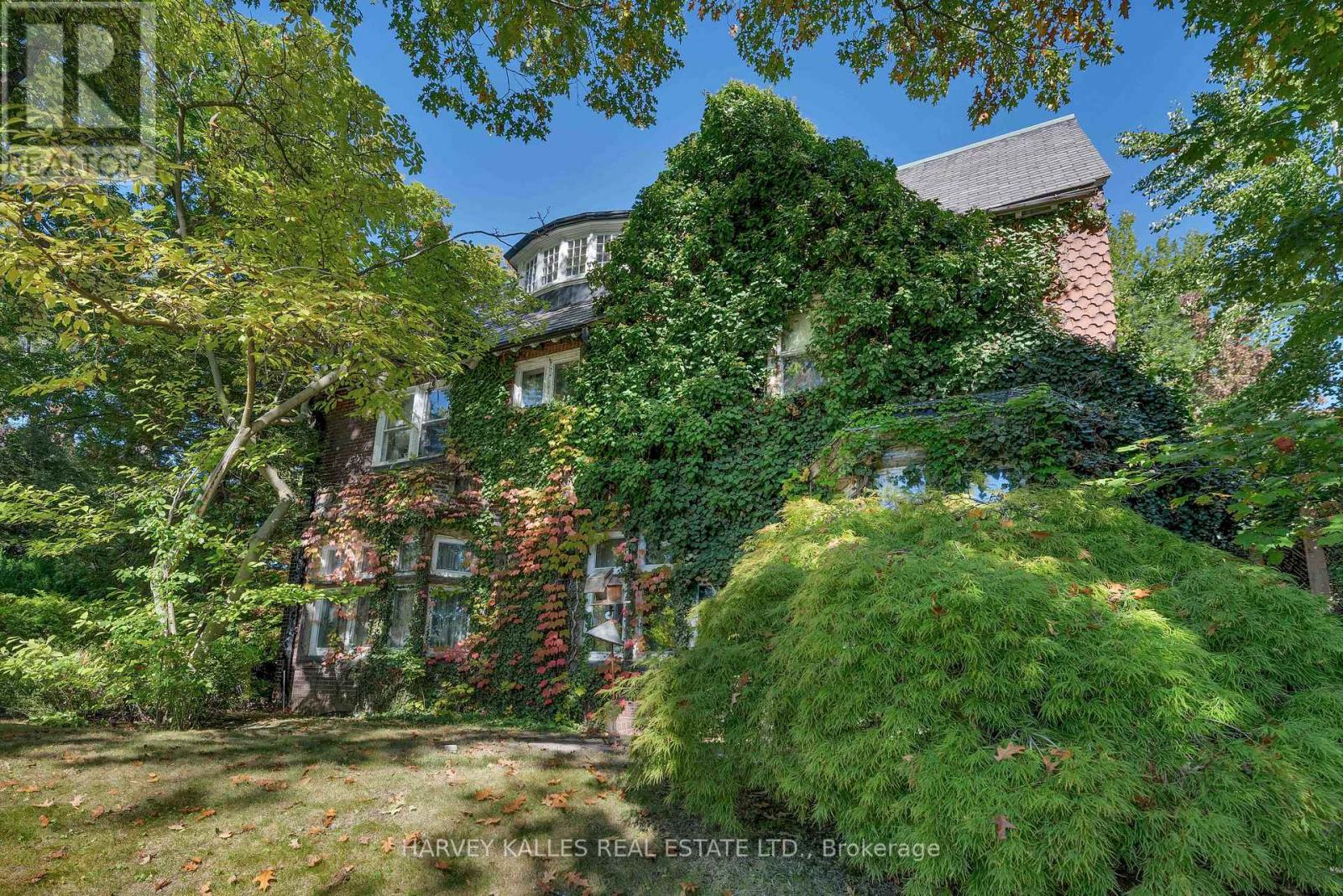 7 Beaumont Road, Toronto, Ontario  M4W 1V4 - Photo 19 - C12665410