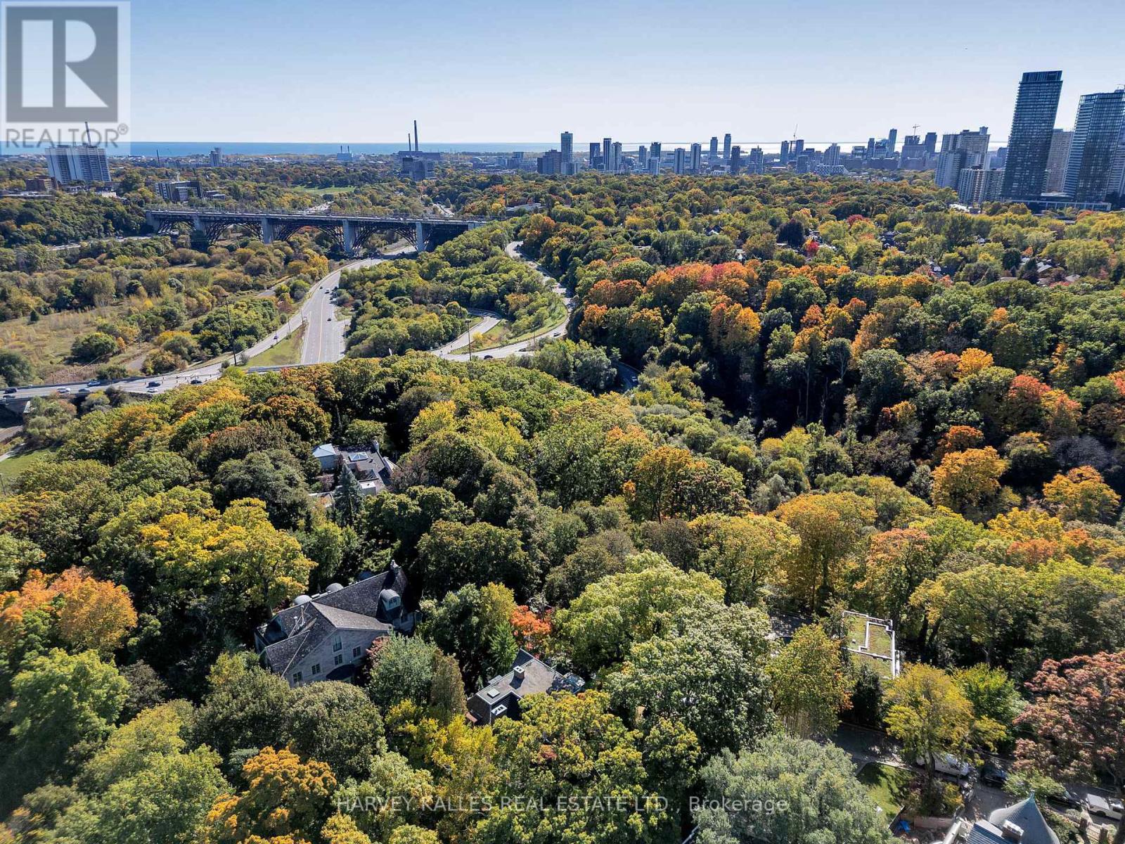 7 Beaumont Road, Toronto, Ontario  M4W 1V4 - Photo 23 - C12665410