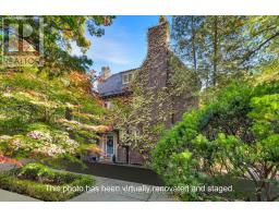 7 BEAUMONT ROAD, Toronto, Ontario