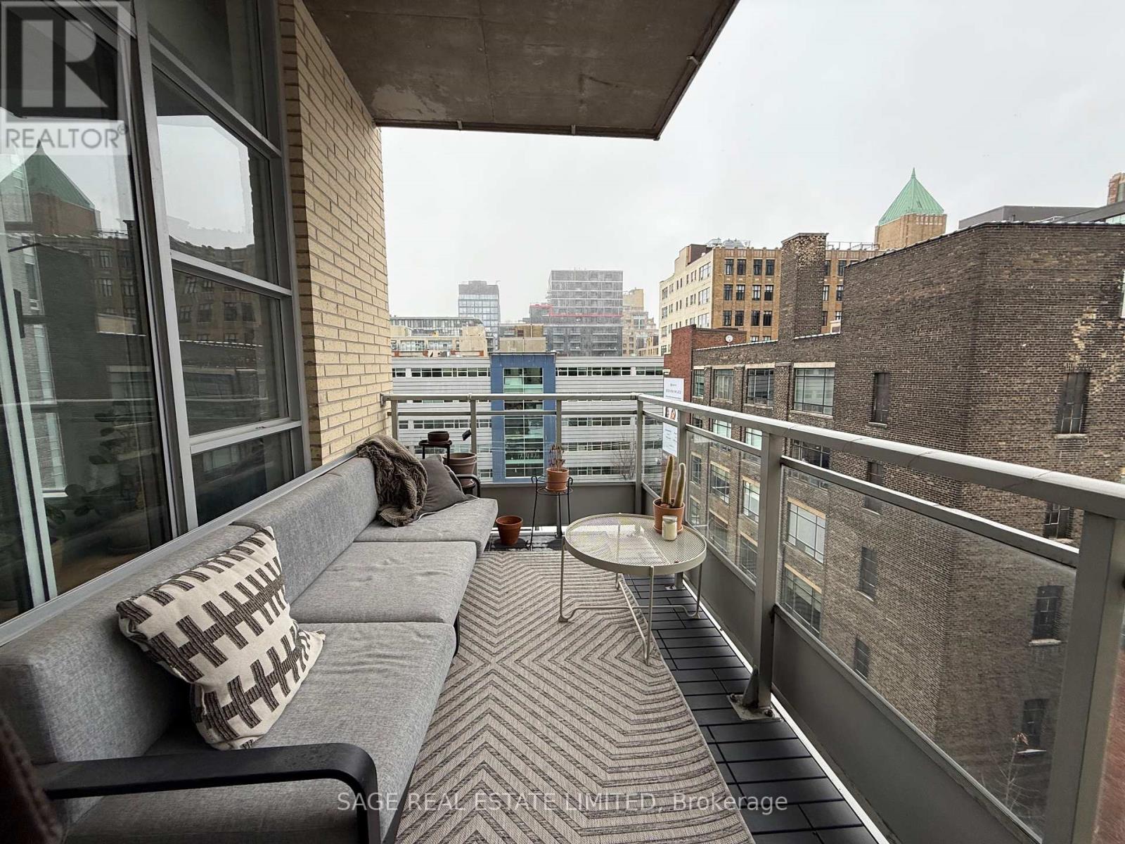 711 - 23 Brant Street, Toronto, Ontario  M5V 2L5 - Photo 24 - C12665414