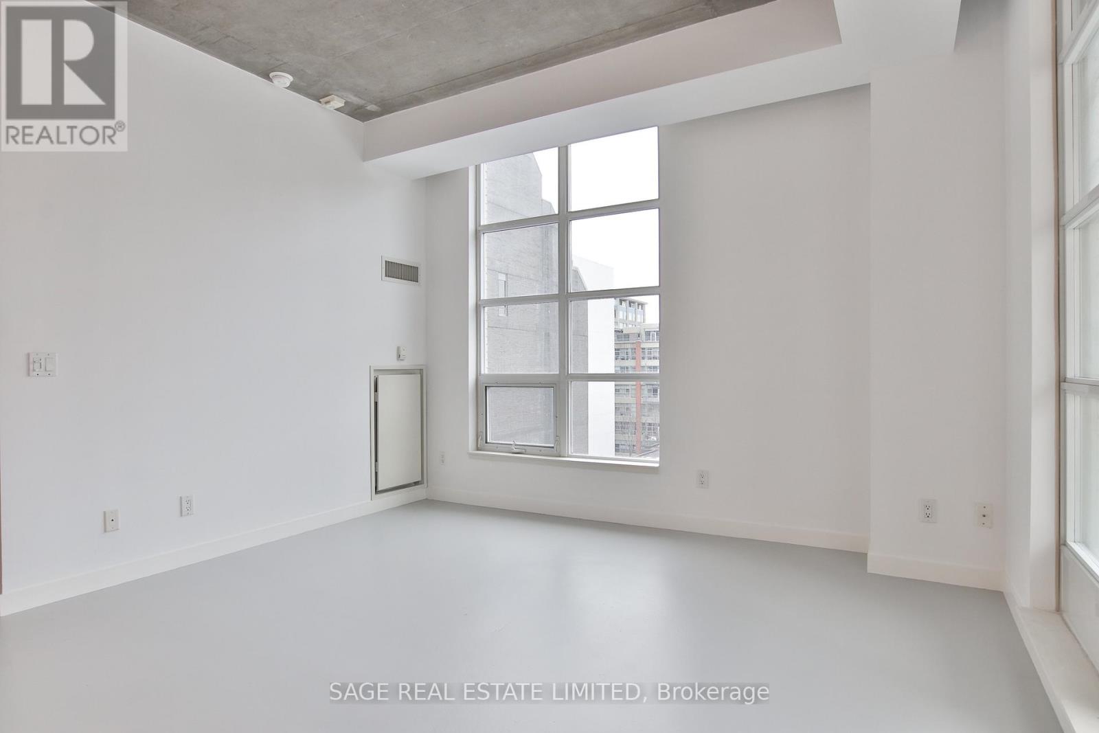 711 - 23 Brant Street, Toronto, Ontario  M5V 2L5 - Photo 8 - C12665414