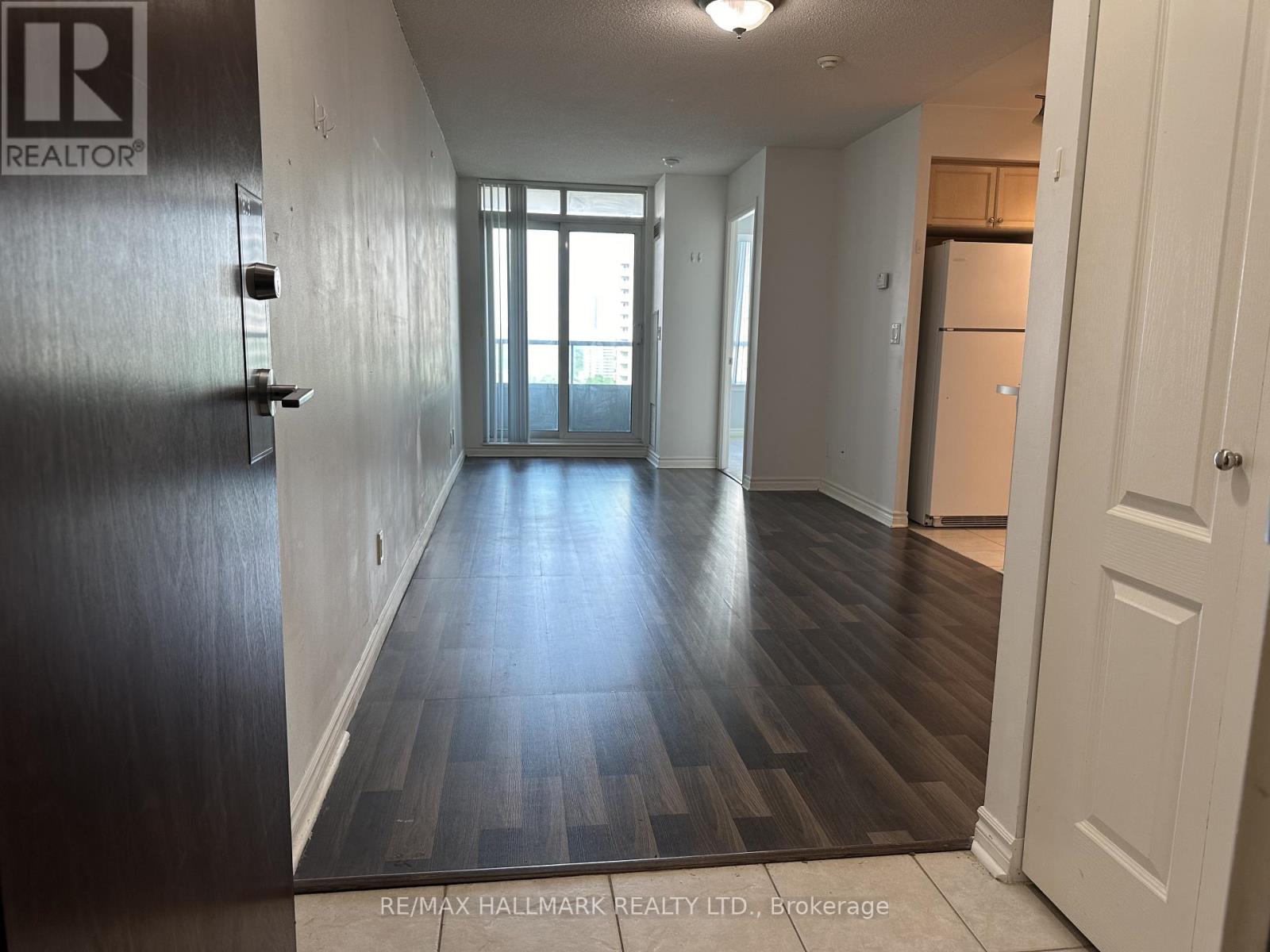 1606 - 17 Barberry Place, Toronto, Ontario  M2K 3E2 - Photo 4 - C12665536