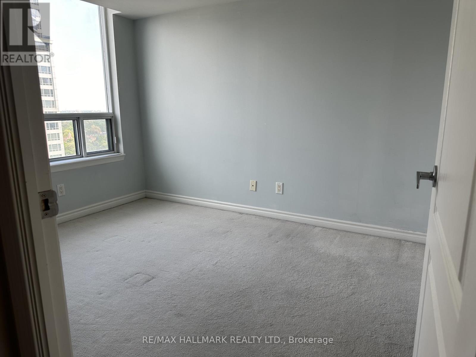 1606 - 17 Barberry Place, Toronto, Ontario  M2K 3E2 - Photo 5 - C12665536