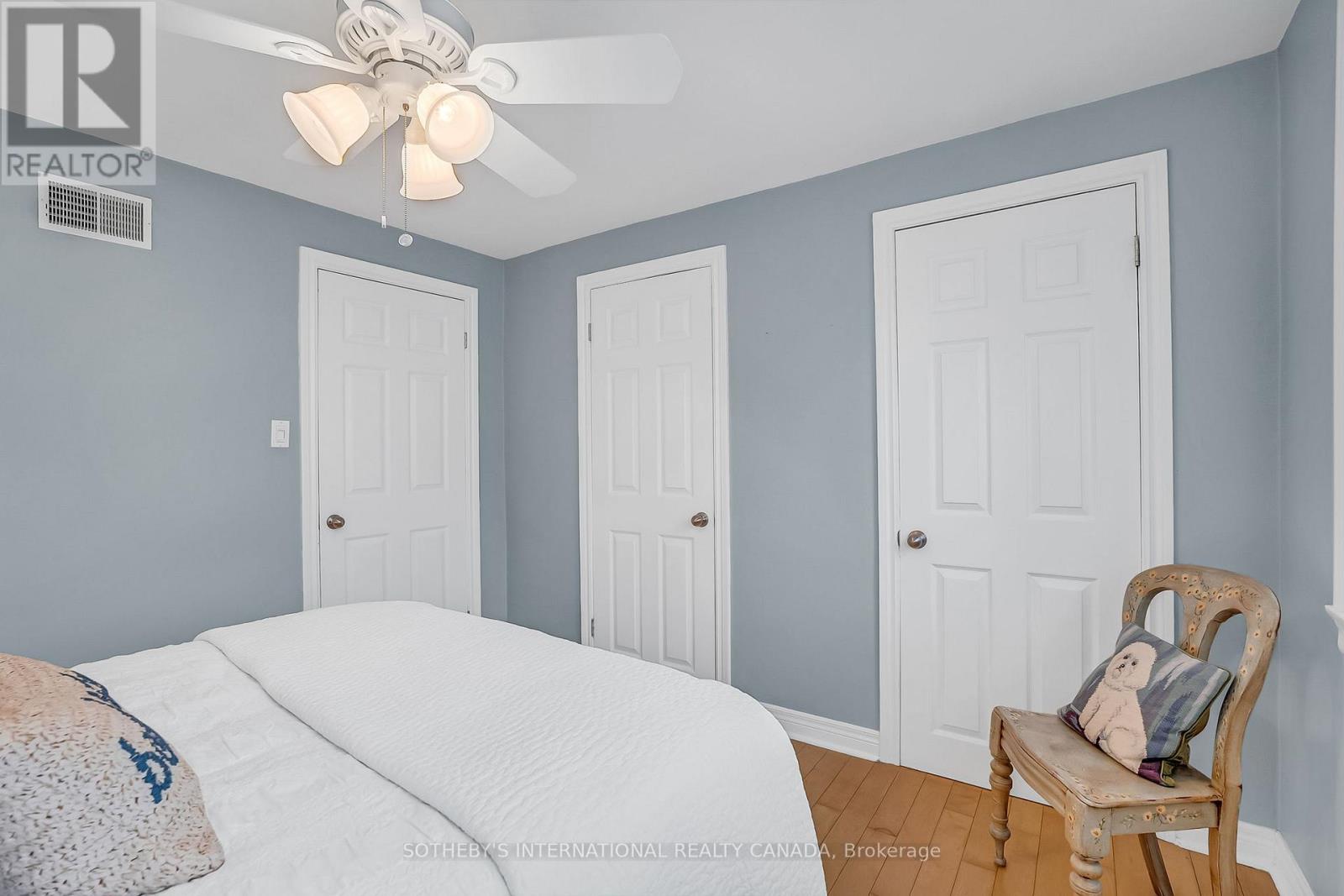 15 Addison Crescent, Toronto, Ontario  M3B 1K7 - Photo 22 - C12665592