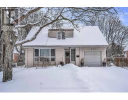 15 ADDISON CRESCENT, Toronto, Ontario