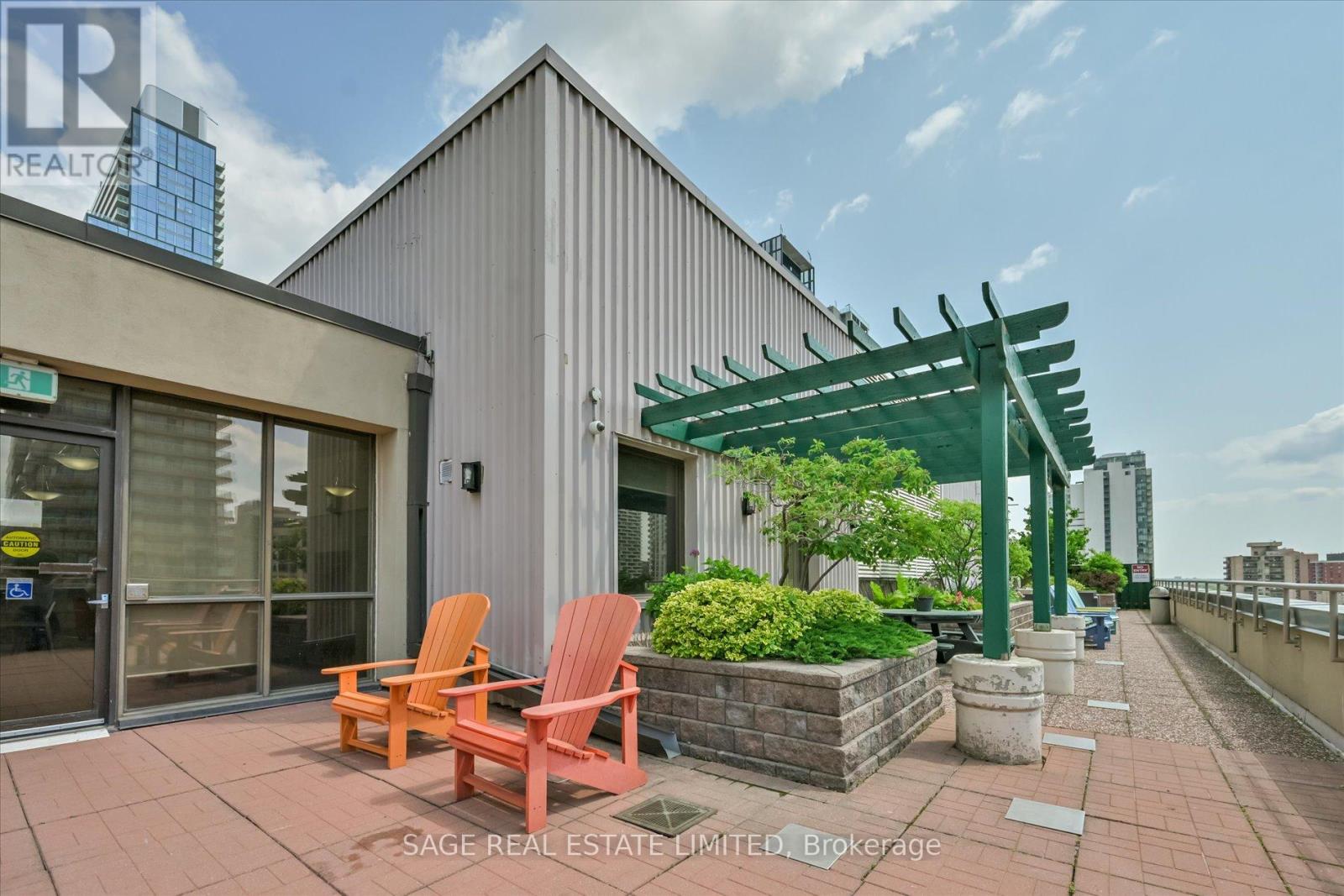 413 - 555 Yonge Street, Toronto, Ontario  M4Y 3A6 - Photo 21 - C12665606