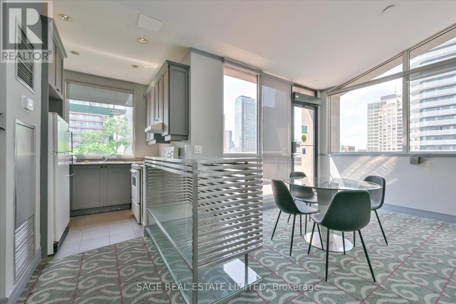 413 - 555 Yonge Street, Toronto, Ontario  M4Y 3A6 - Photo 25 - C12665606