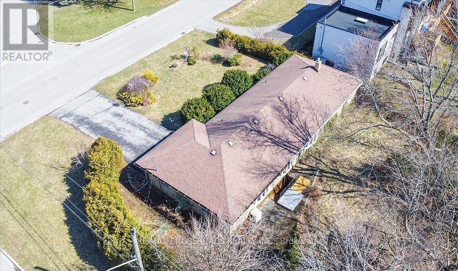 5 Balcarra Avenue, Toronto, Ontario  M1M 1G8 - Photo 10 - E12665420