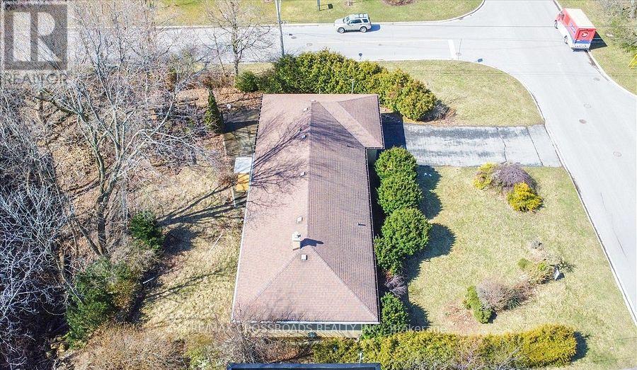 5 Balcarra Avenue, Toronto, Ontario  M1M 1G8 - Photo 13 - E12665420