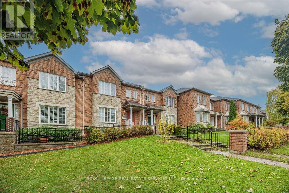 46 GEORGINA GATE, Toronto, Ontario