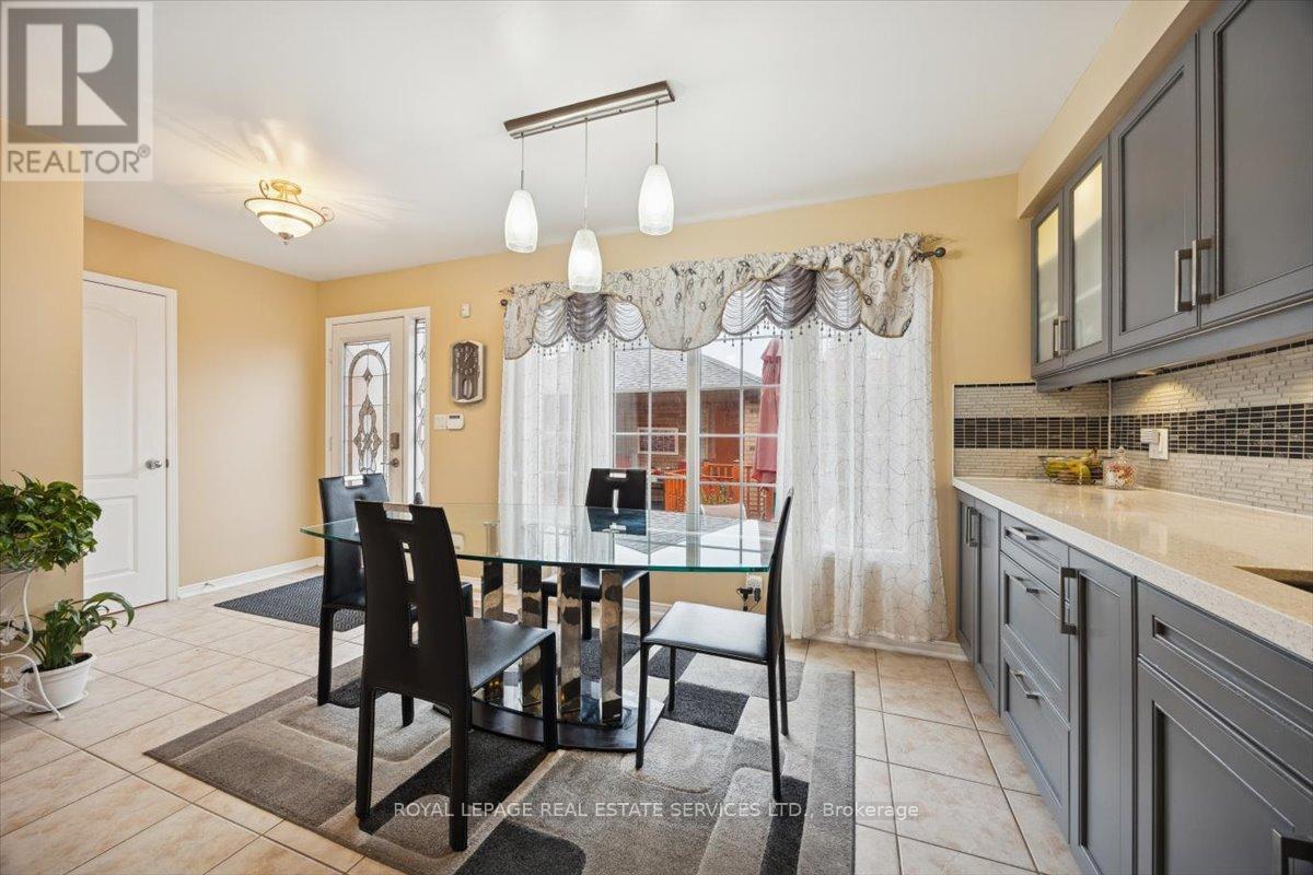 46 Georgina Gate, Toronto, Ontario  M1L 4T9 - Photo 9 - E12665448