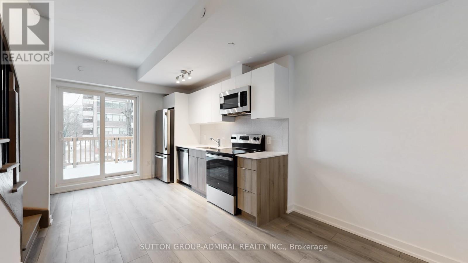 13 Calamint Lane, Toronto, Ontario  M1W 2H1 - Photo 10 - E12665558