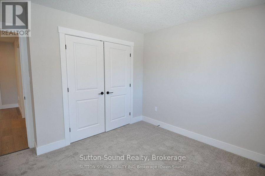 622 8th Street W, Owen Sound, Ontario  N4K 5N3 - Photo 14 - X12661152