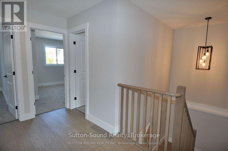 622 8th Street W, Owen Sound, Ontario  N4K 5N3 - Photo 11 - X12661152