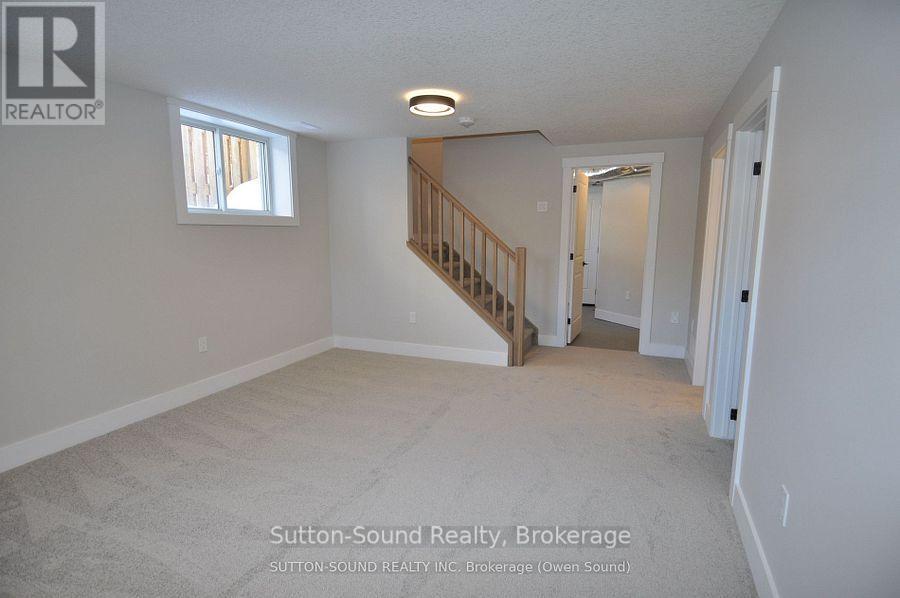 622 8th Street W, Owen Sound, Ontario  N4K 5N3 - Photo 20 - X12661152