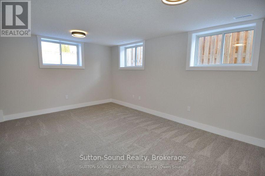 622 8th Street W, Owen Sound, Ontario  N4K 5N3 - Photo 24 - X12661152
