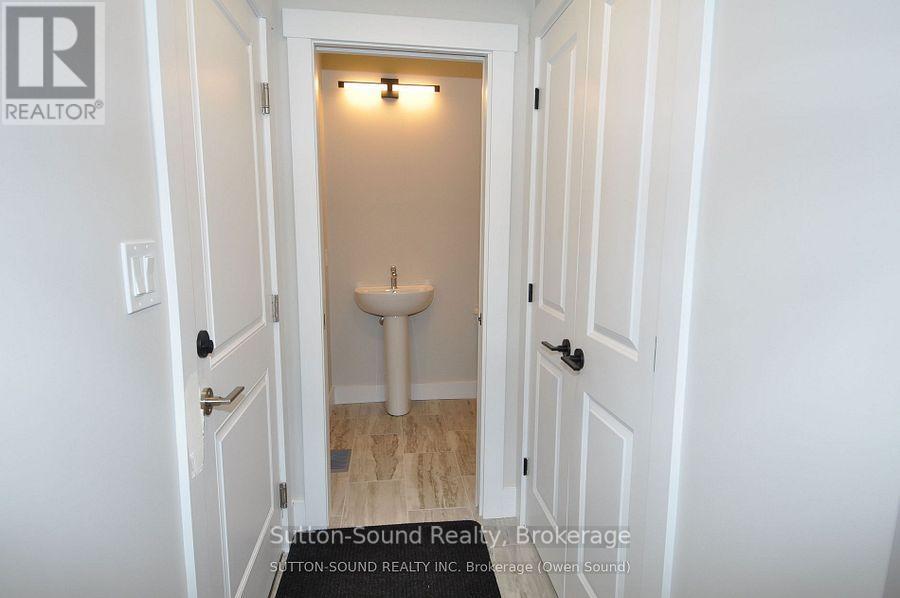 622 8th Street W, Owen Sound, Ontario  N4K 5N3 - Photo 4 - X12661152