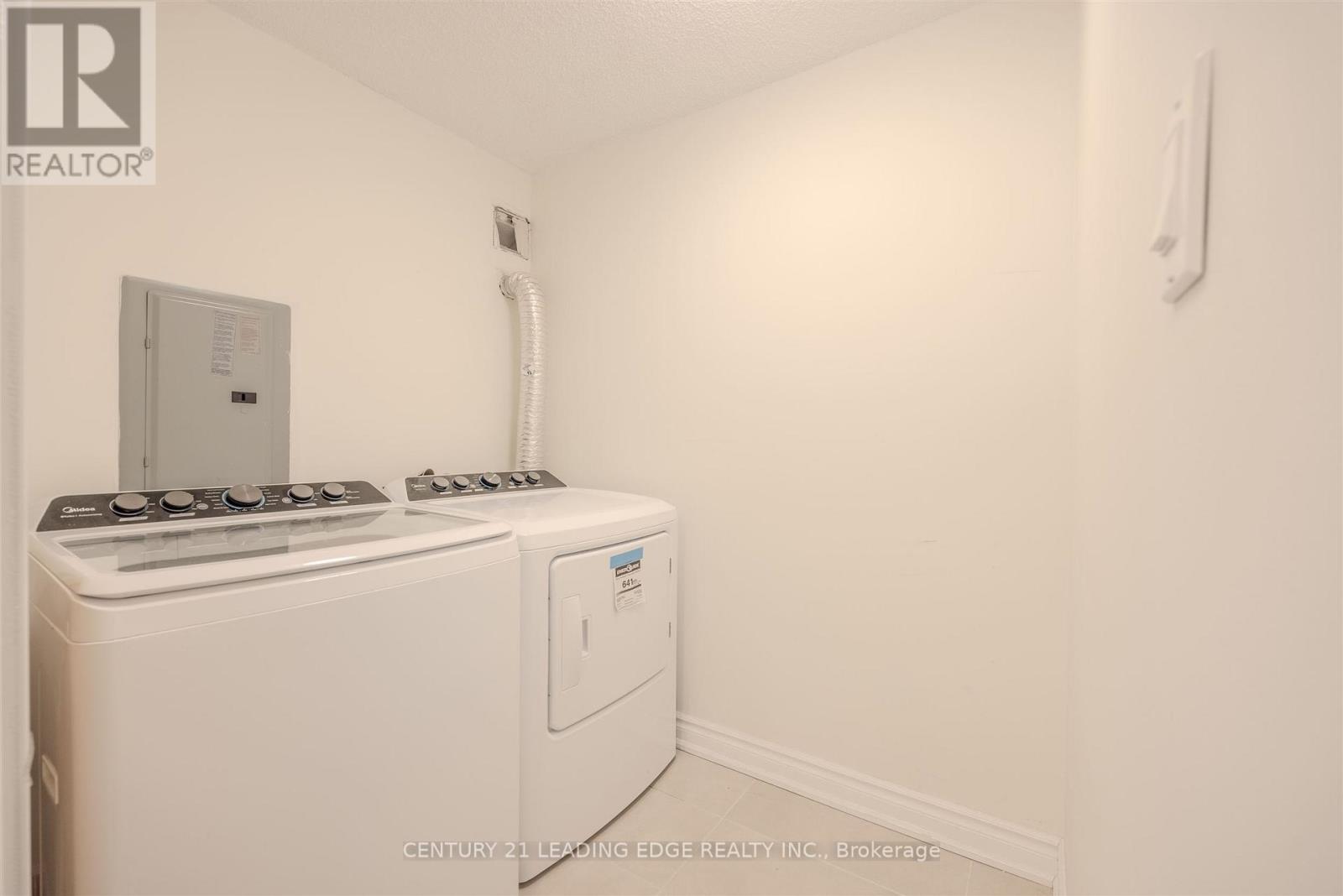 302 - 175 Cedar Avenue, Richmond Hill, Ontario  L4C 9V3 - Photo 13 - N12665352