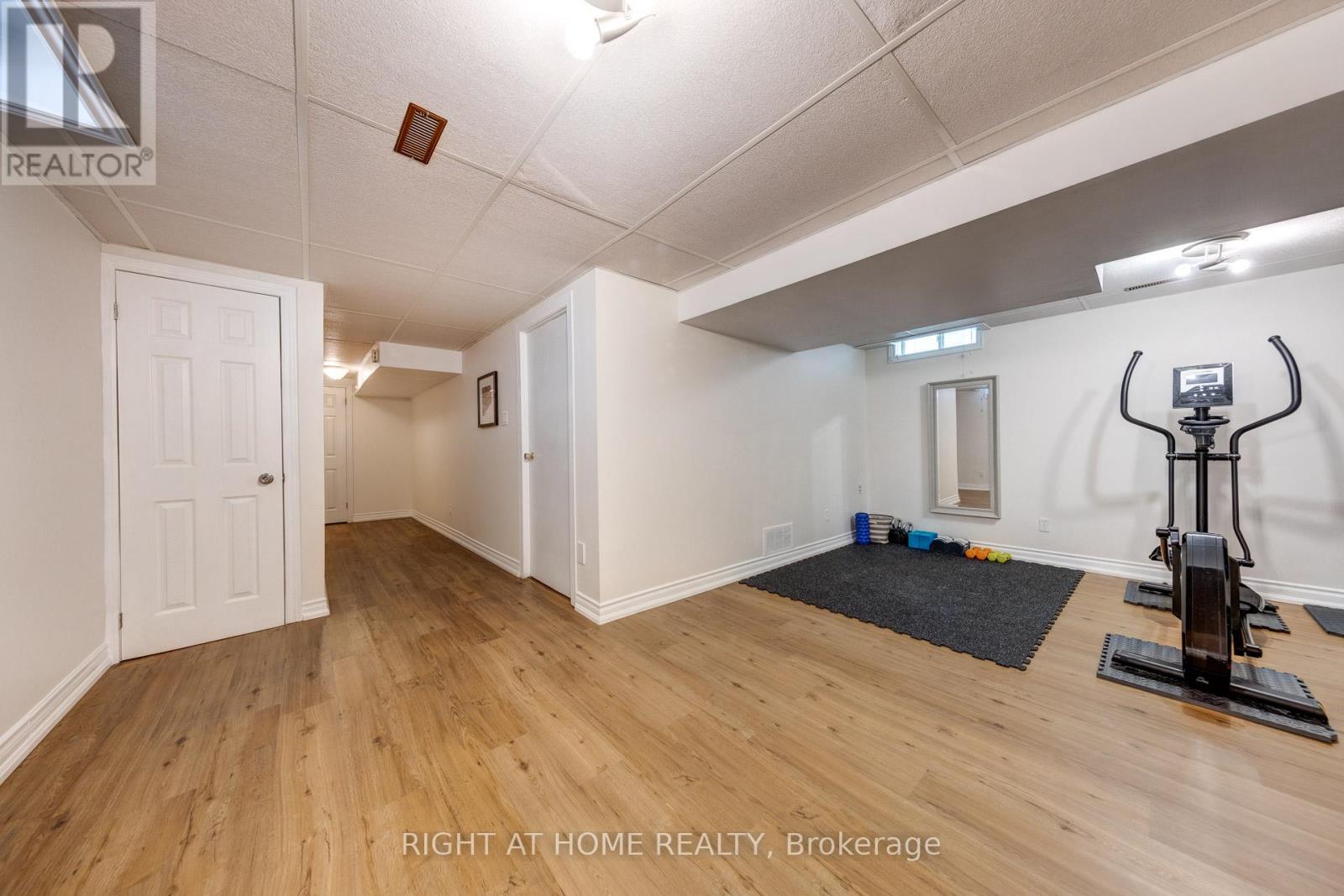 88 Sunshine Drive, Richmond Hill, Ontario  L4C 8H2 - Photo 38 - N12665358