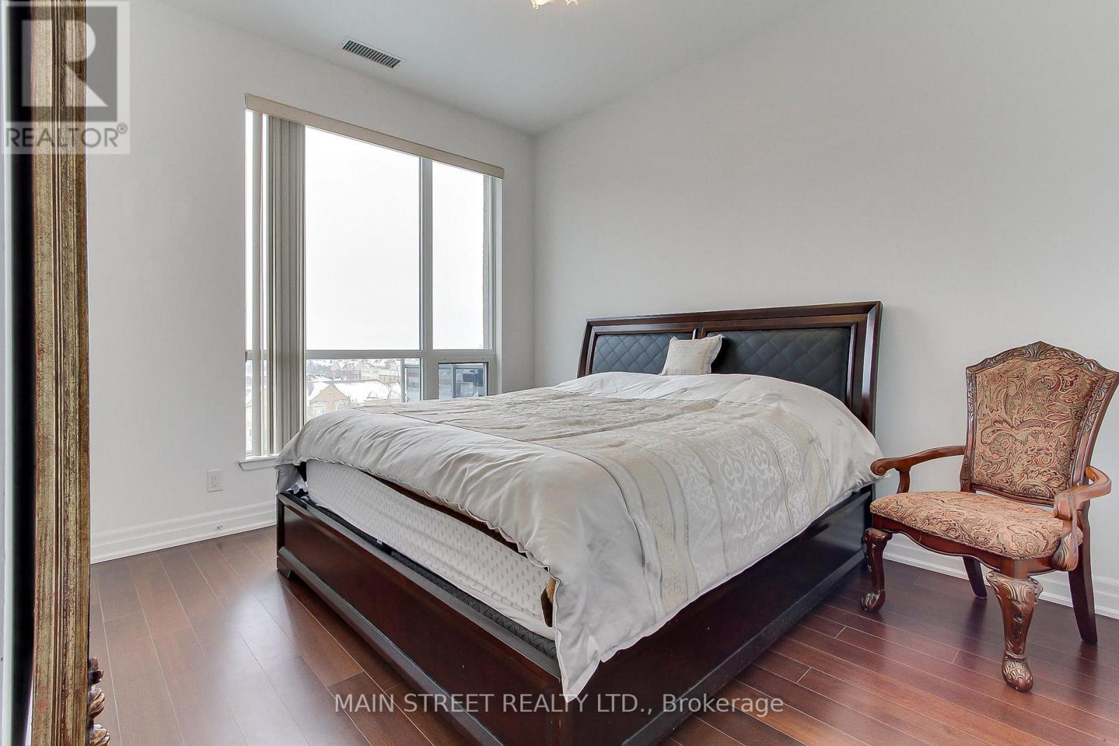 619 - 111 Civic Square Gate, Aurora, Ontario  L4G 0S6 - Photo 20 - N12665370