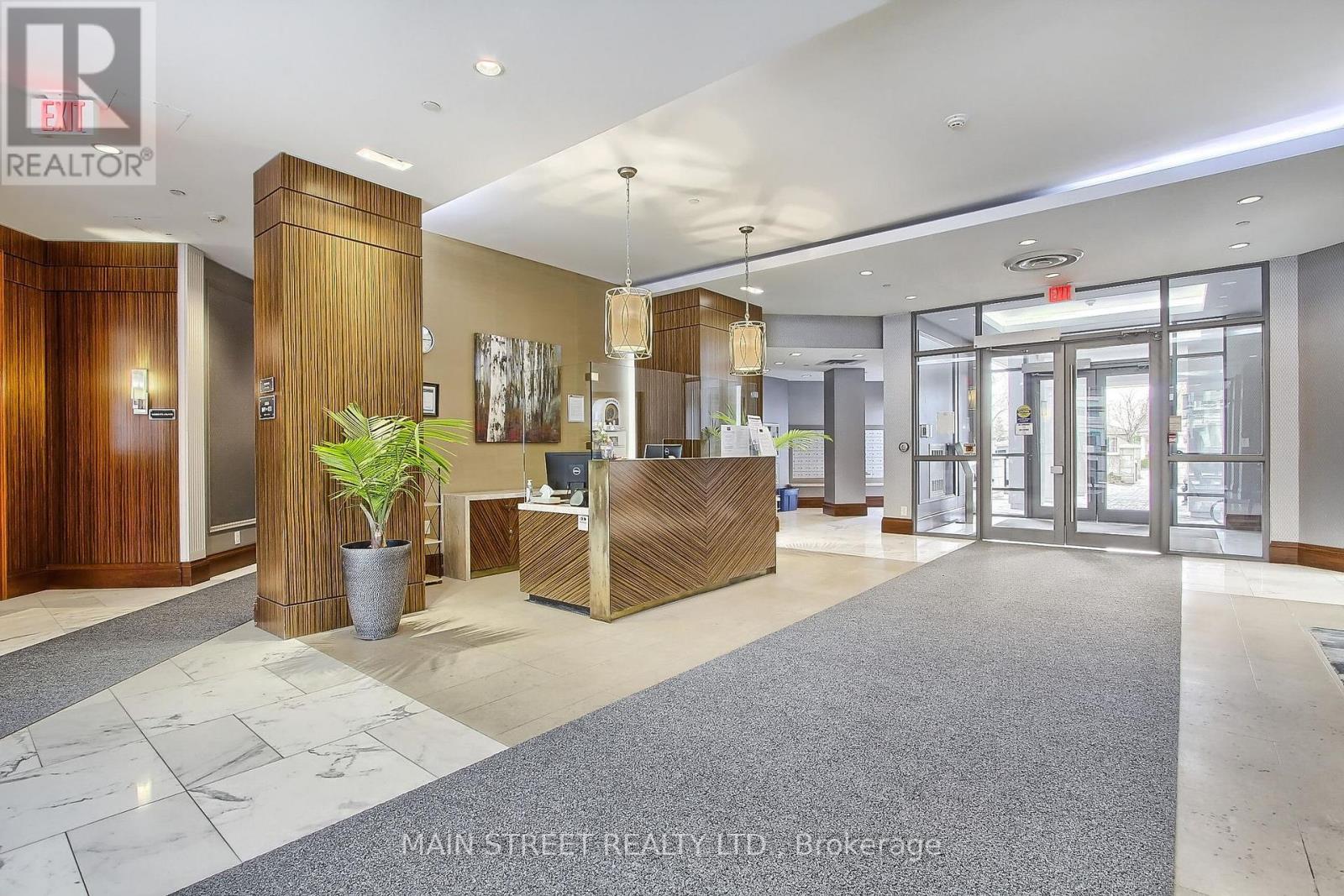 619 - 111 Civic Square Gate, Aurora, Ontario  L4G 0S6 - Photo 4 - N12665370