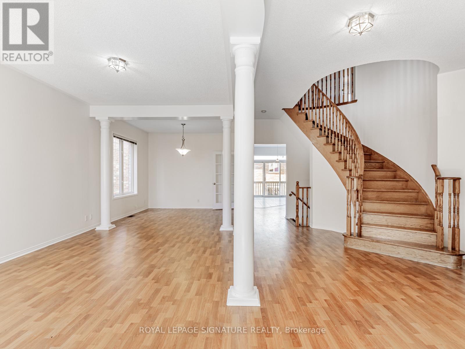 33 Bilberry Crescent, Richmond Hill, Ontario  L4S 2M4 - Photo 4 - N12665442