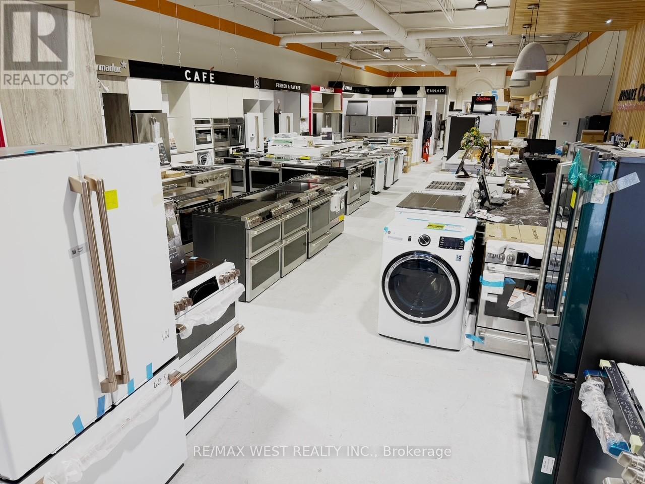 5 - 97 Doncaster Avenue, Markham, Ontario  L3T 1L6 - Photo 2 - N12665524