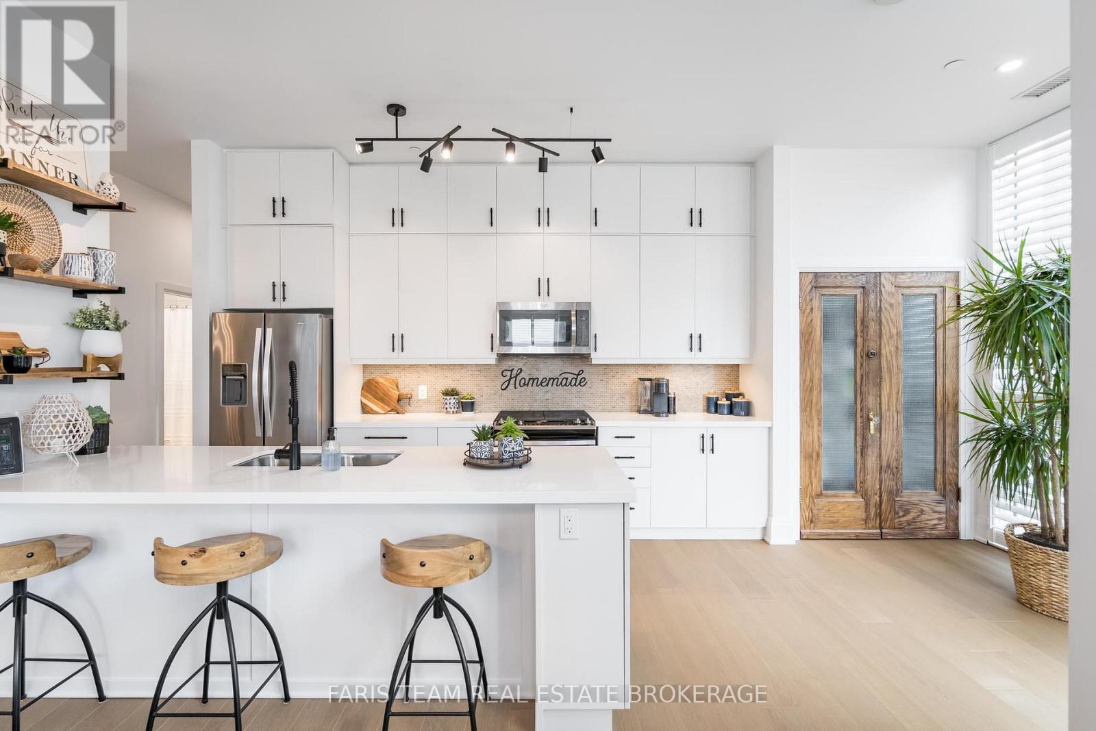 Gph5 - 111 Worsley Street, Barrie, Ontario  L4M 0J5 - Photo 10 - S12665584