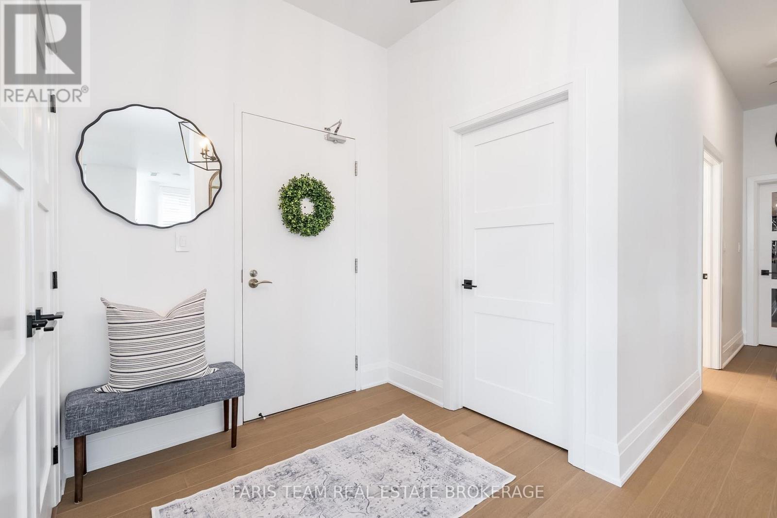 Gph5 - 111 Worsley Street, Barrie, Ontario  L4M 0J5 - Photo 8 - S12665584