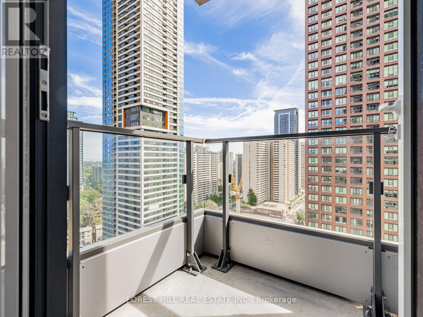 1711 - 395 Bloor Street E, Toronto, Ontario  M4W 0B4 - Photo 13 - C12541038