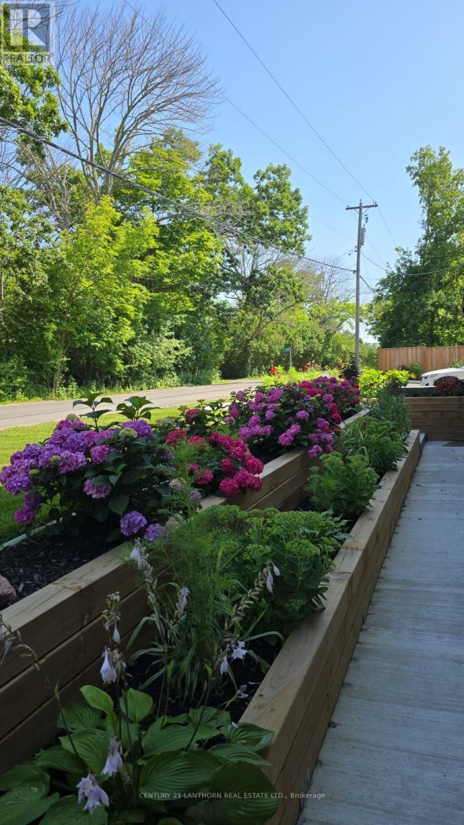 13 Blakely Road, Prince Edward County, Ontario  K0K 1T0 - Photo 5 - X12665186