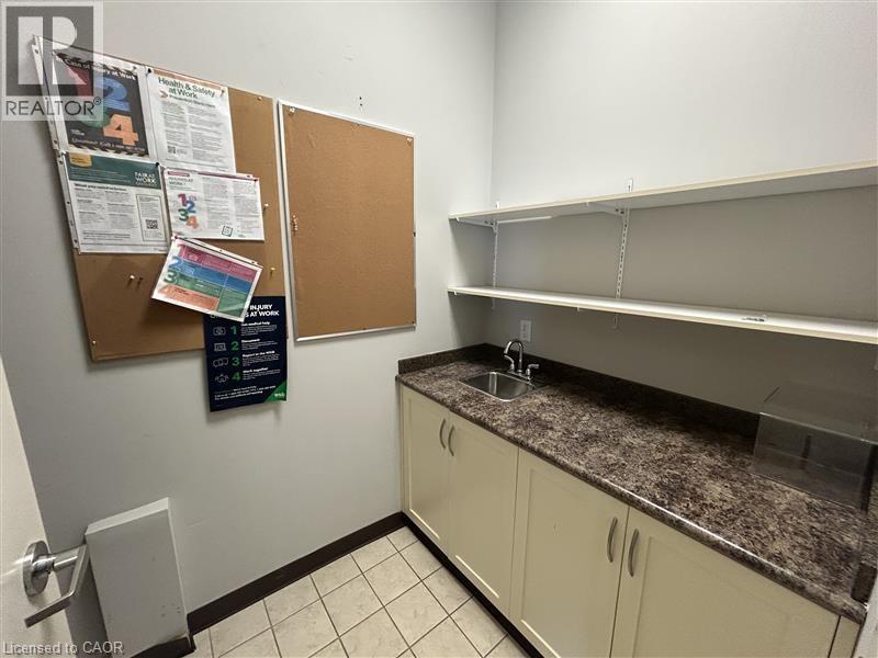 430 Mcneilly Road Unit# 106, Stoney Creek, Ontario  L8E 5E3 - Photo 7 - 40794439