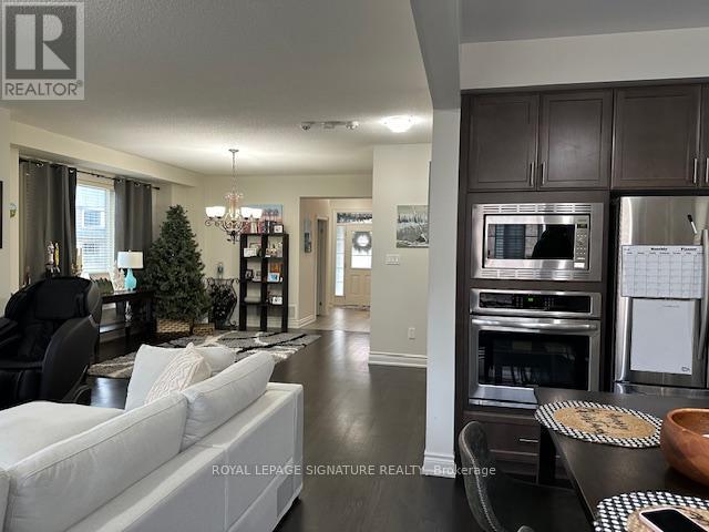 1317 Raspberry Terrace, Milton, Ontario  L9E 1N3 - Photo 21 - W12665452