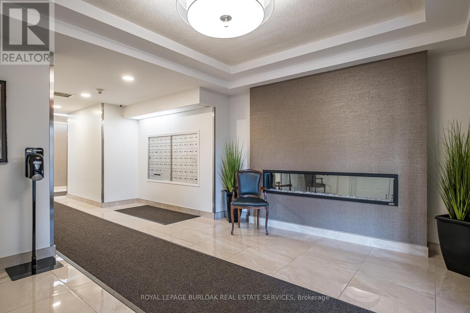 305 - 3497 Upper Middle Road, Burlington, Ontario  L7M 4T6 - Photo 5 - W12665570