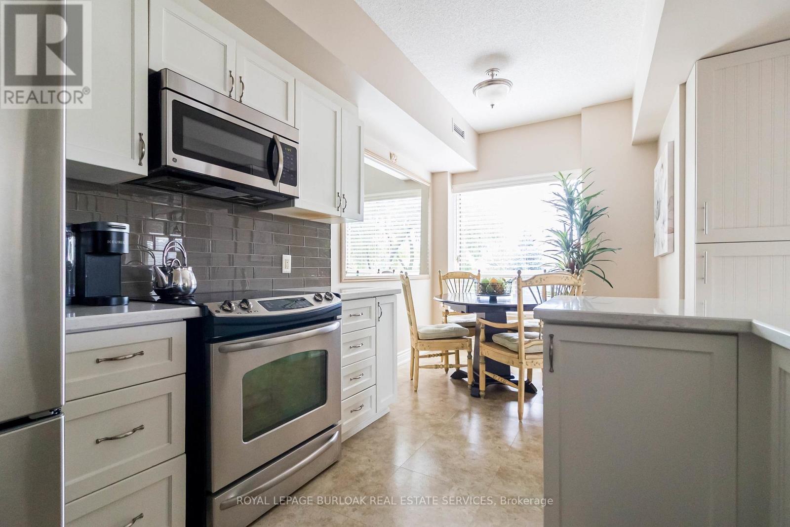 305 - 3497 Upper Middle Road, Burlington, Ontario  L7M 4T6 - Photo 8 - W12665570