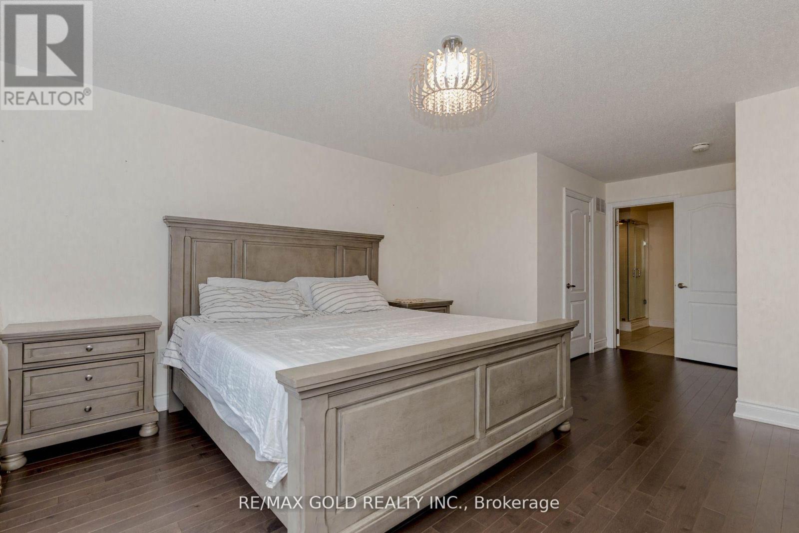 34 Folgate Crescent, Brampton, Ontario  L6R 0B3 - Photo 21 - W12665598