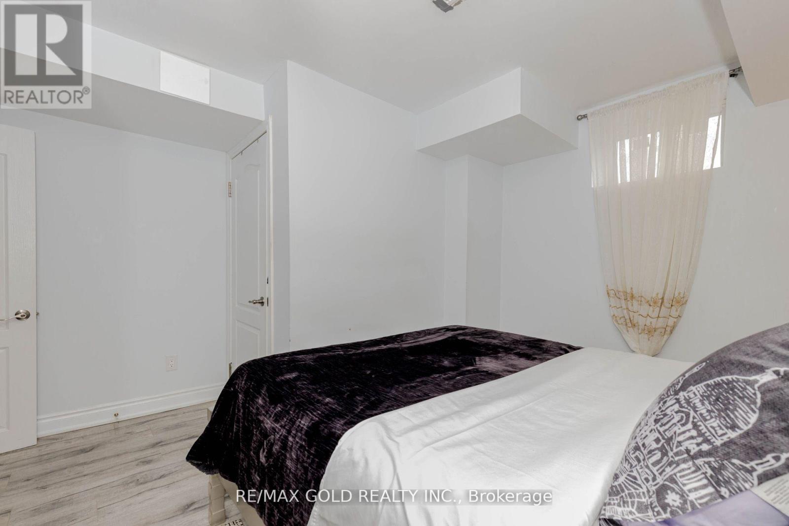 34 Folgate Crescent, Brampton, Ontario  L6R 0B3 - Photo 43 - W12665598