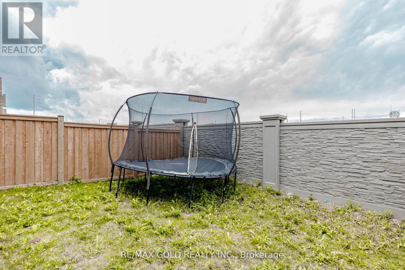 34 Folgate Crescent, Brampton, Ontario  L6R 0B3 - Photo 46 - W12665598