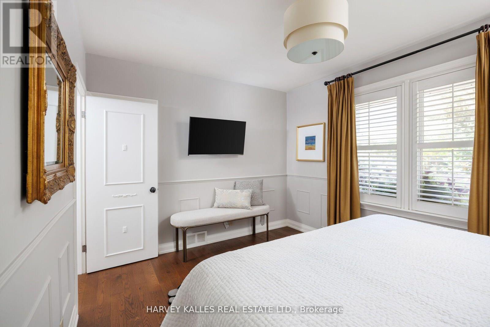 24 Cedarland Drive, Toronto, Ontario  M9A 2K2 - Photo 27 - W12665614